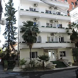 Europa 3*, Tirana Albanië